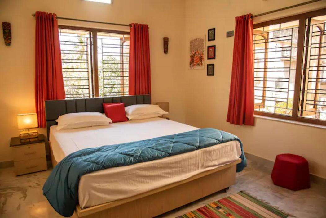 J'S Nest Otel Kalküta Dış mekan fotoğraf