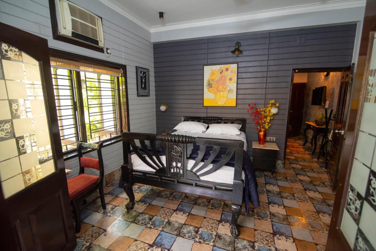 J'S Nest Otel Kalküta Dış mekan fotoğraf